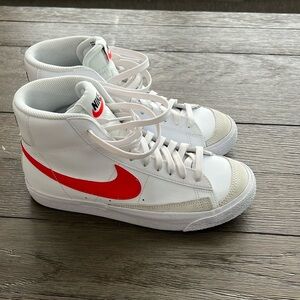 Nike Blazer Mid 77 Vintage White Habanero Red-Blue